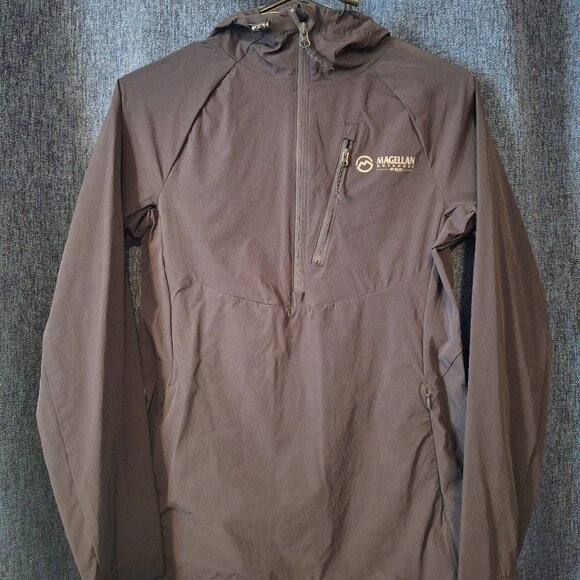 Magellan Outdoors Pro Half Zip Jacket with Hood Lightweight With Zipper Pockets - Picture 1 of 2